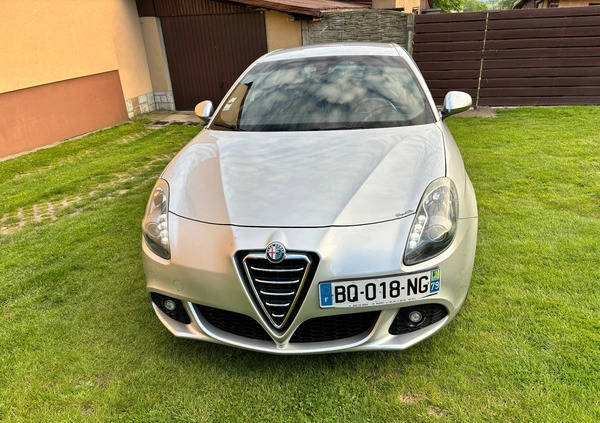 Alfa Romeo Giulietta cena 26200 przebieg: 186300, rok produkcji 2011 z Sławków małe 46